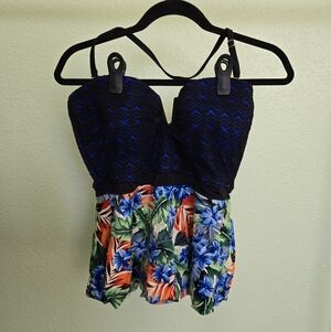 Tropical Floral Women's Bikini Top